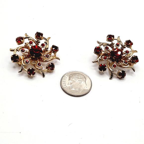 Vintage 1950s Twin Pins, Red Rhinestones, Gold Tone, 1 1/8 Inches - Picture 7 of 7